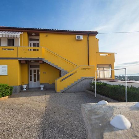 The Manzoni Family 5 Hotel Punat Exterior foto