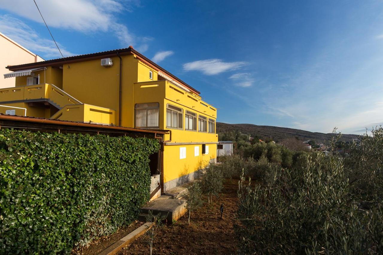 The Manzoni Family 5 Hotel Punat Exterior foto